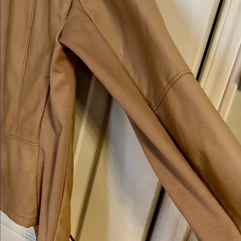 Faux leather jacket - Picture 3 of 4